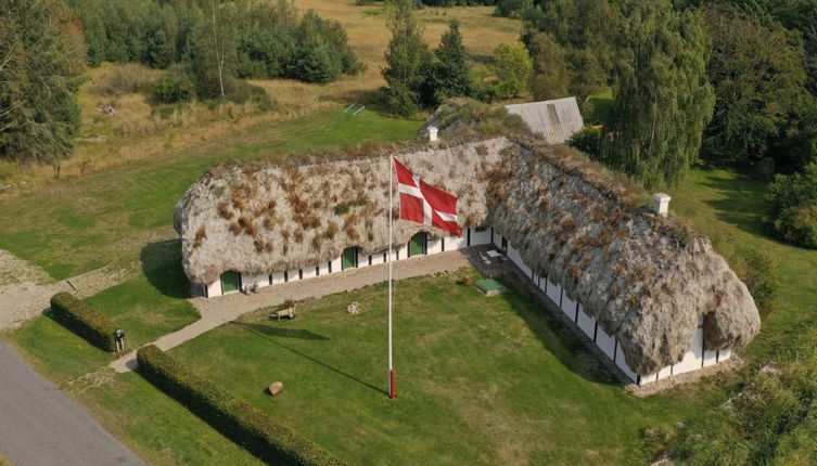 Foto 1 - Casa de 6 quartos em Vesterø Havn com terraço e banheira de hidromassagem