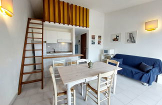 Foto 3 - Apartamento de 1 habitación en Palau con terraza y vistas al mar
