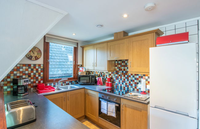Casa de 4 quartos em Invergarry com jardim e terraço - Foto 4