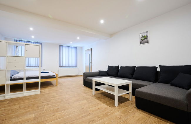 Apartamento de 2 quartos em Desná com piscina e jardim - Foto 3