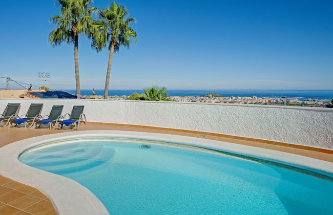 Maison de 4 chambres à Dénia avec piscine privée et jardin - Photo 1
