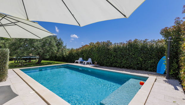 Casa con 4 camere da letto a Vodnjan con piscina privata e giardino - Foto 2