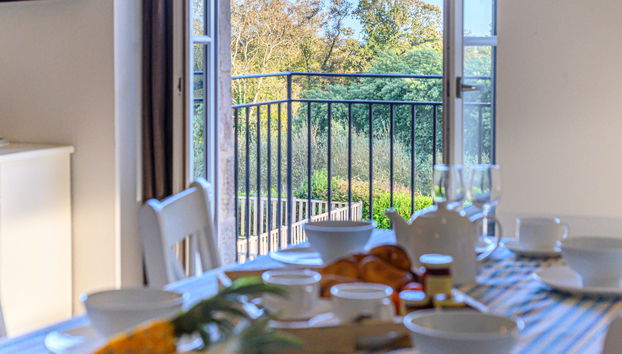 2 bedroom Apartment in Baden with swimming pool and garden - Photo 3