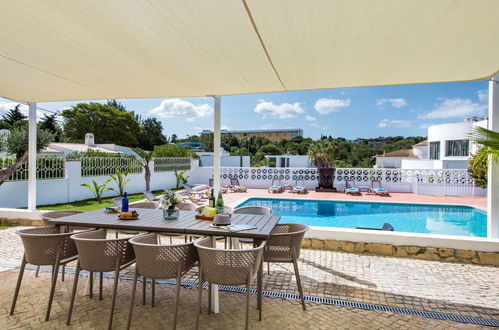 Foto 35 - Casa con 4 camere da letto a Albufeira con piscina privata e vista mare