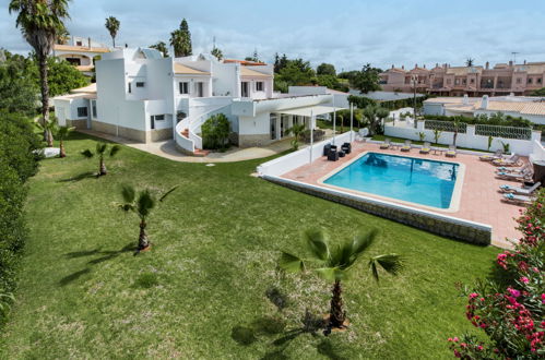 Foto 38 - Casa con 4 camere da letto a Albufeira con piscina privata e vista mare