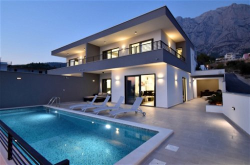 Photo 1 - 3 bedroom House in Makarska with private pool and sea view