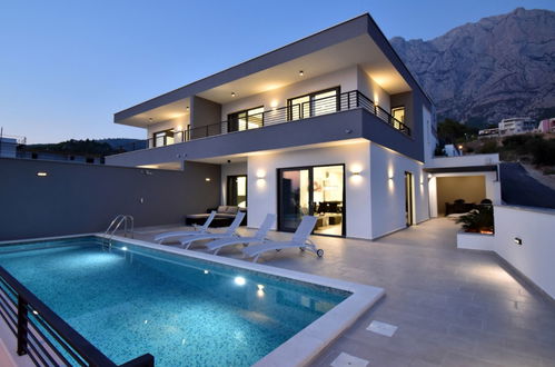 Foto 1 - Haus mit 3 Schlafzimmern in Makarska mit privater pool und blick aufs meer