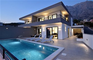 Photo 1 - 3 bedroom House in Makarska with private pool and sea view