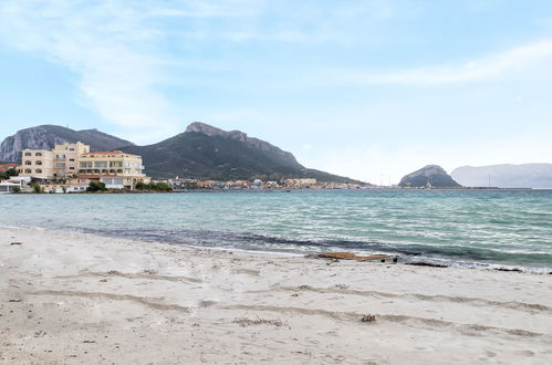 Photo 25 - Appartement de 2 chambres à Golfo Aranci avec piscine et vues à la mer