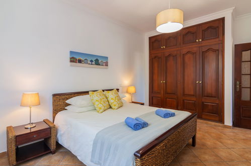 Foto 18 - Casa con 4 camere da letto a Albufeira con piscina privata e vista mare