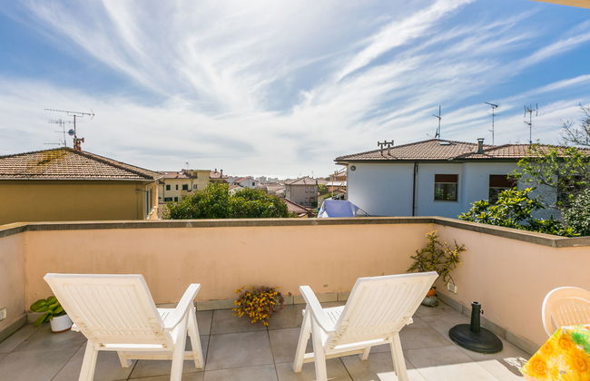 Apartamento de 2 quartos em Rosignano Marittimo com jardim e terraço - Foto 4