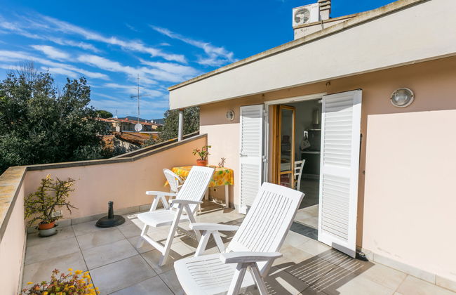 Apartamento de 2 quartos em Rosignano Marittimo com jardim e terraço - Foto 1