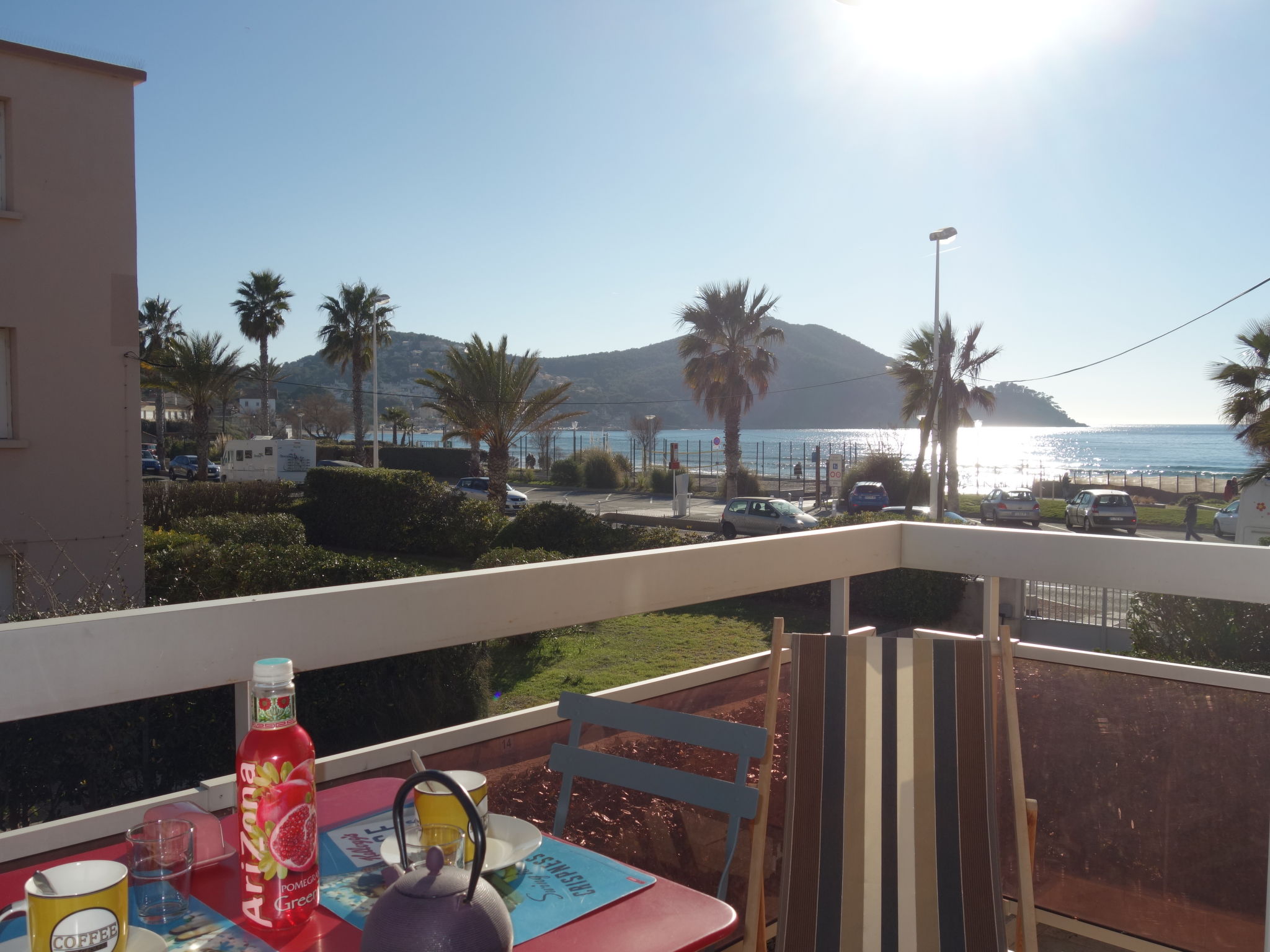 Foto 2 - Apartment in Saint-Cyr-sur-Mer mit terrasse und blick aufs meer