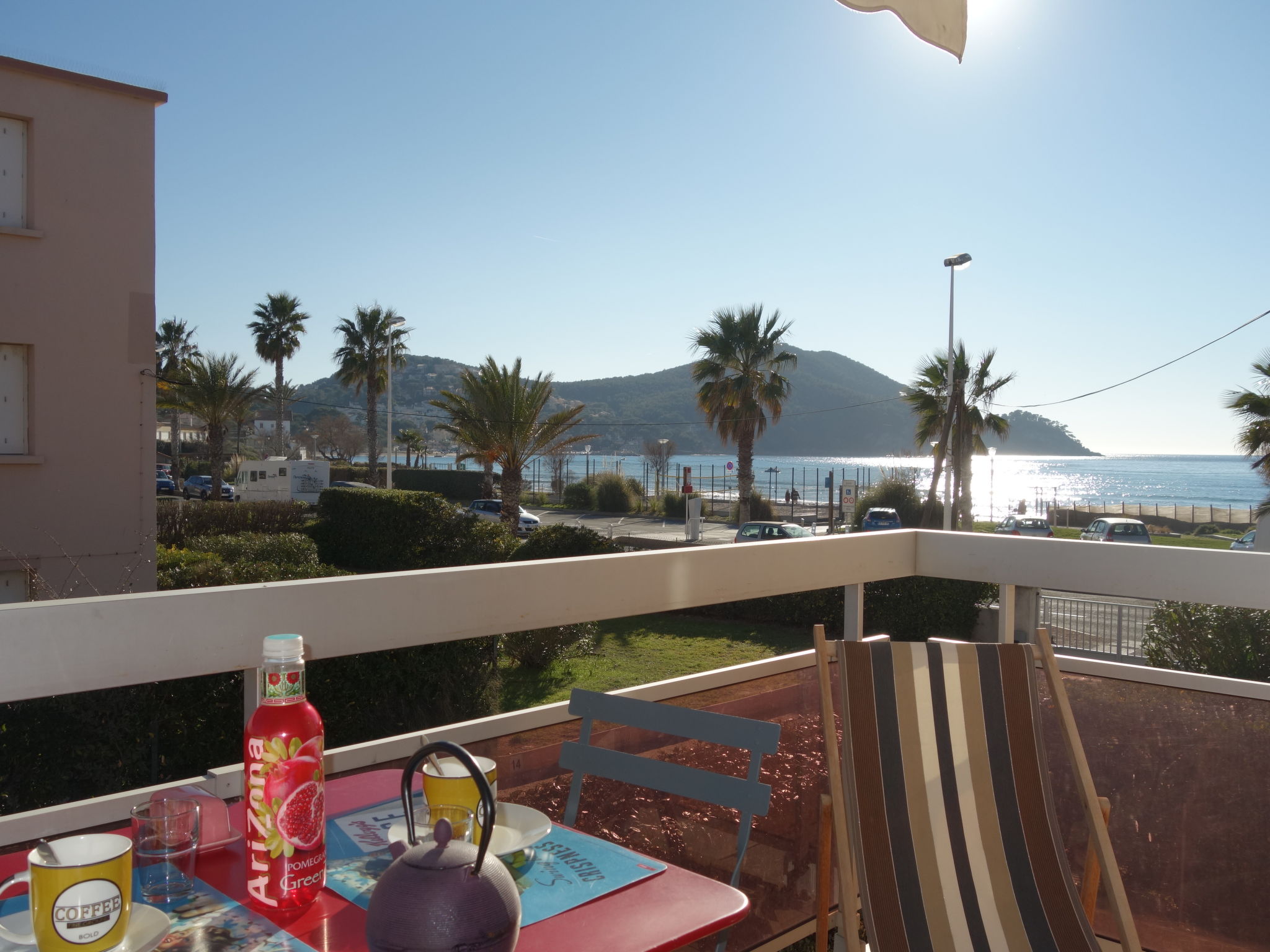 Photo 15 - Apartment in Saint-Cyr-sur-Mer with terrace and sea view