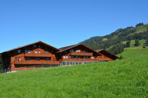 Photo 3 - 2 bedroom Apartment in Saanen