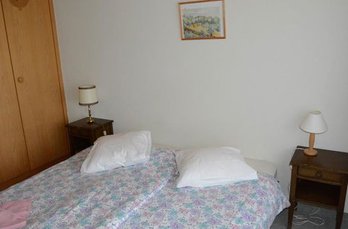 Foto 9 - Appartamento con 2 camere da letto a Saanen