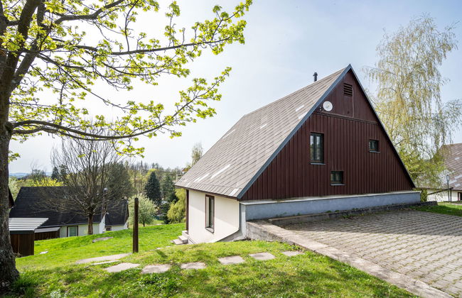 Casa de 3 quartos em Černý Důl com piscina e jardim - Foto 30