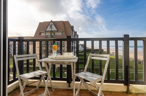 Photo 21 - Appartement de 1 chambre à Cabourg avec piscine et vues à la mer