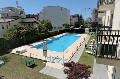 Foto 2 - Apartamento de 1 quarto em Jesolo com piscina e vistas do mar
