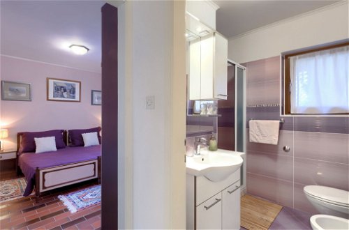Foto 18 - Appartamento con 1 camera da letto a Umag con piscina e vista mare