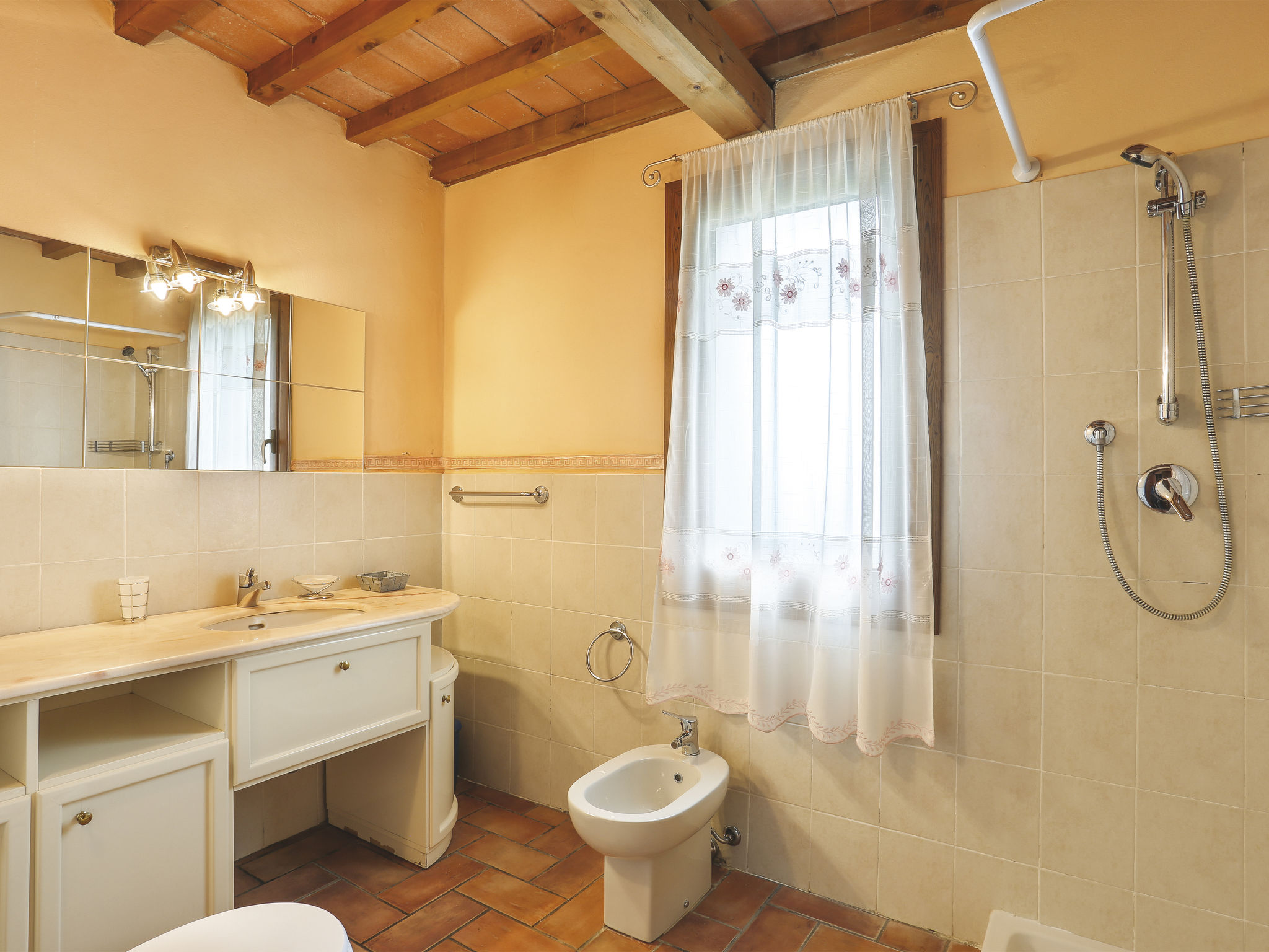 Photo 14 - 1 bedroom House in Pescia with swimming pool and garden