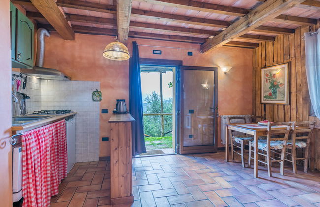 Casa de 2 quartos em Pescia com piscina e jardim - Foto 11
