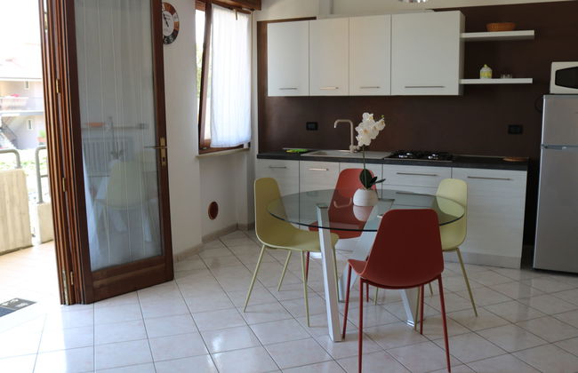 Apartamento de 3 quartos em Lazise com piscina e jardim - Foto 3
