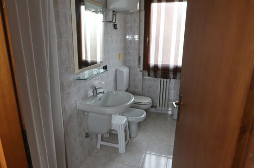 Foto 15 - Apartamento de 2 quartos em Lazise com piscina e vista para a montanha