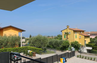 Photo 2 - Appartement de 2 chambres à Lazise avec piscine et vues sur la montagne