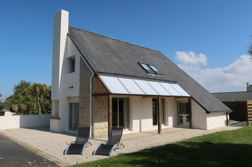 Photo 1 - Maison de 4 chambres à Kerlouan avec jardin et vues à la mer