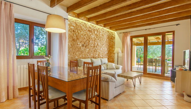 4 bedroom House in Felanitx with private pool and garden - Photo 4