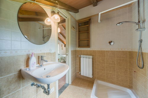 Photo 29 - 2 bedroom House in Massarosa with garden and terrace