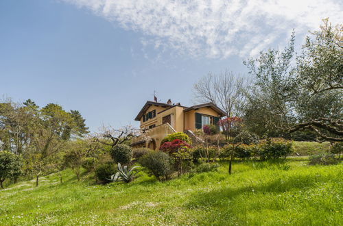 Photo 2 - 2 bedroom House in Massarosa with garden and terrace