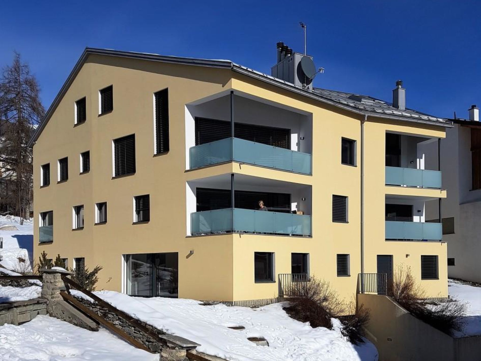 Foto 2 - Apartamento de 3 quartos em Scuol com vista para a montanha