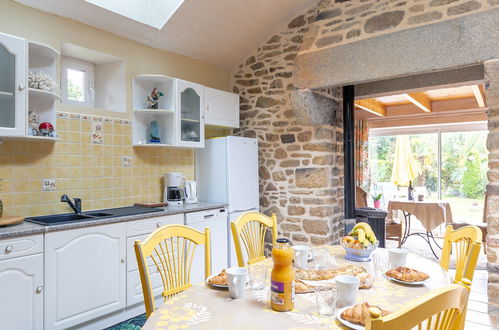 Photo 4 - Maison de 2 chambres à Guissény avec jardin et terrasse