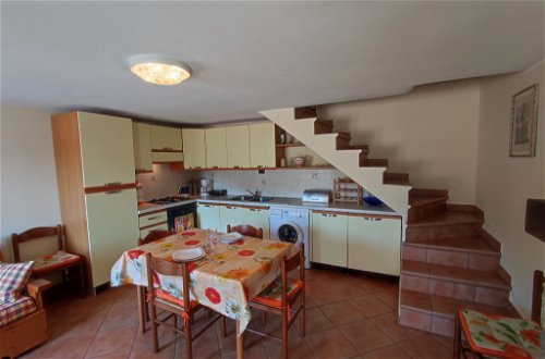 Foto 9 - Haus mit 2 Schlafzimmern in San Nazzaro Val Cavargna mit garten und terrasse