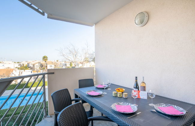 2 bedroom Apartment in Le Grau-du-Roi with swimming pool and terrace - Photo 3