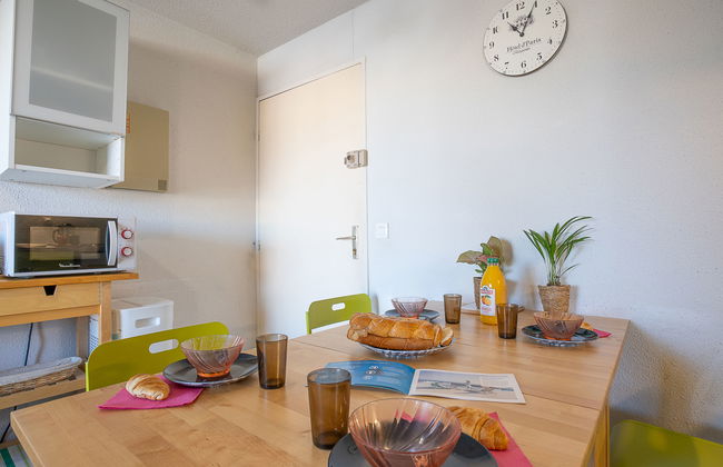 2 bedroom Apartment in Le Grau-du-Roi with swimming pool and terrace - Photo 10