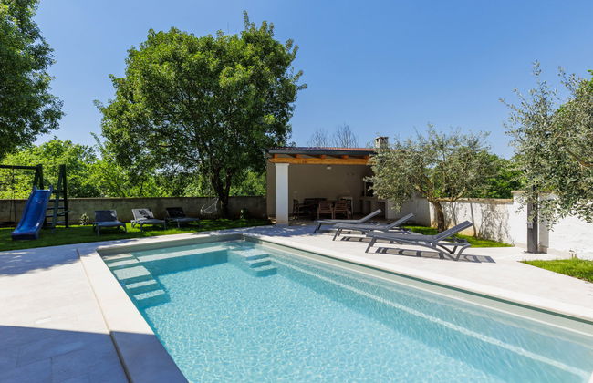 Apartamento de 5 quartos em Barban com piscina privada e jardim - Foto 6