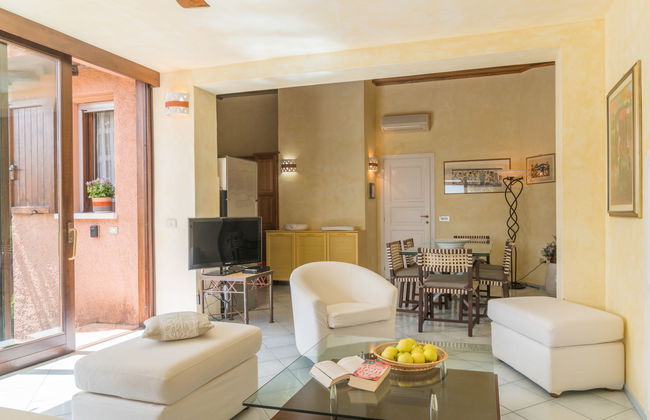 Casa de 3 quartos em Olbia com jardim - Foto 9