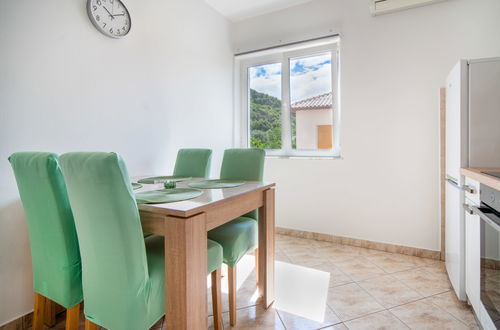 Foto 7 - Appartamento con 1 camera da letto a Rab con giardino e terrazza