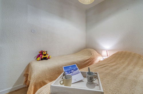 Foto 4 - Apartment mit 1 Schlafzimmer in Villarembert mit schwimmbad und blick auf die berge
