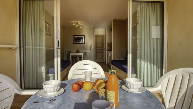 Apartamento de 2 quartos em Six-Fours-les-Plages com piscina e jardim - Foto 3