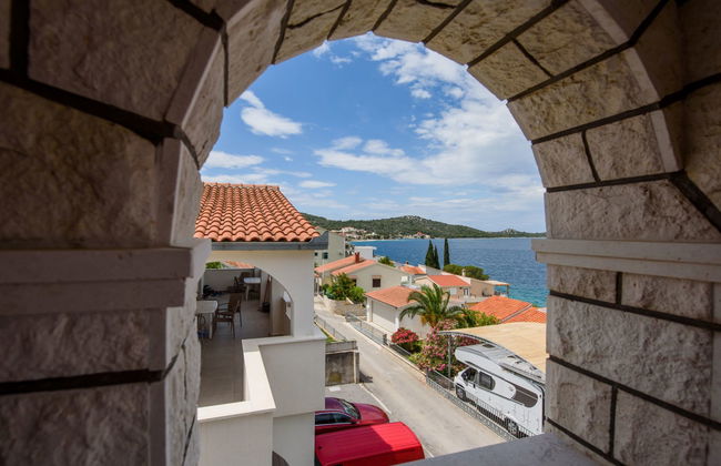Apartamento de 2 quartos em Rogoznica com terraço - Foto 31