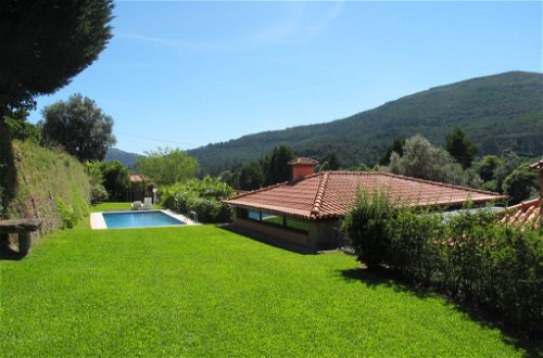 Photo 38 - 5 bedroom House in Ponte de Lima with private pool and garden