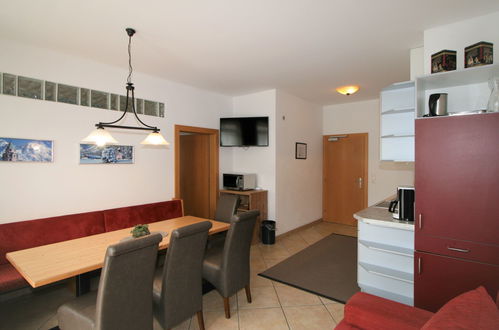 Photo 20 - 3 bedroom Apartment in Stumm with swimming pool and mountain view