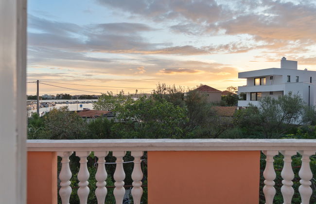 5 bedroom House in Sukošan with garden and terrace - Photo 25