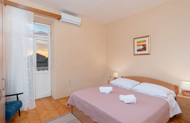 5 bedroom House in Sukošan with garden and terrace - Photo 30