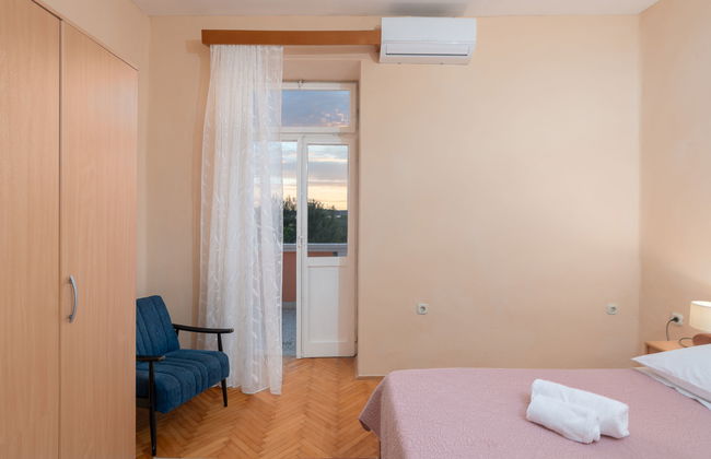 5 bedroom House in Sukošan with garden and terrace - Photo 26