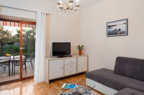 Photo 7 - 5 bedroom House in Sukošan with garden and terrace